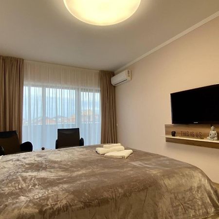 This Is Us Apartments Gran Varadino Esterno foto